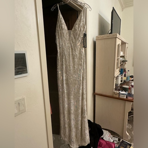 NWT Primavera Prom Dress Style #3903 - Picture 10 of 10